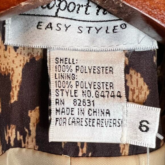 WESTPORT Short Trench Coat in Cat Print Browns and Cream Women's Size 6 - Picture 13 of 13